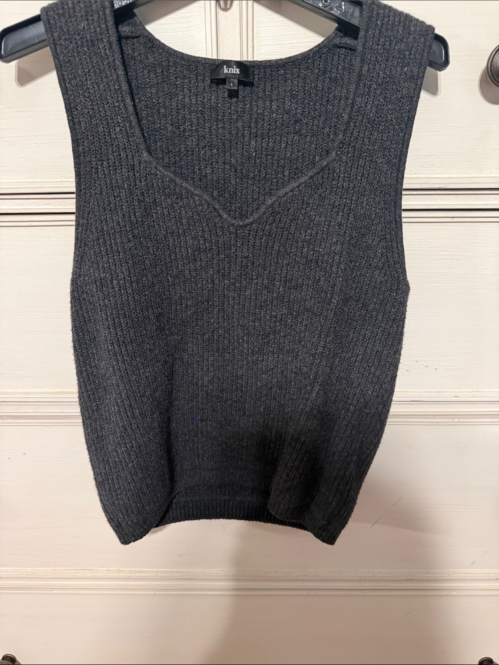 knix Charcoal Gray Ribbed Knit V-Neck Sleeveless Sweater